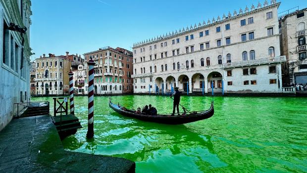 Climate activists turn Venice Grand Canal bright green